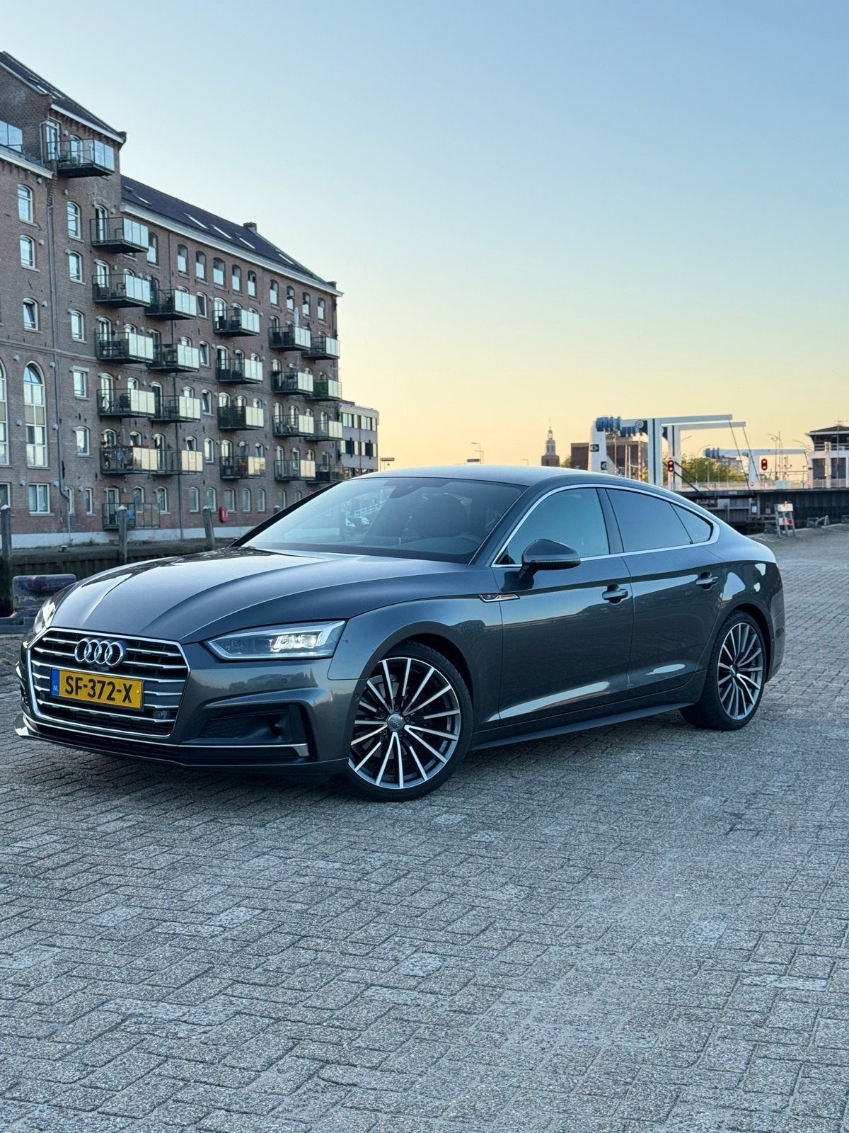 Audi A5 2.0 Tfsi 3x S-line, Bang & Olufsen, 360*, CarPlay, Navigatiesysteem, 1984 cc, Origineel Nederlands, 75 €/maand