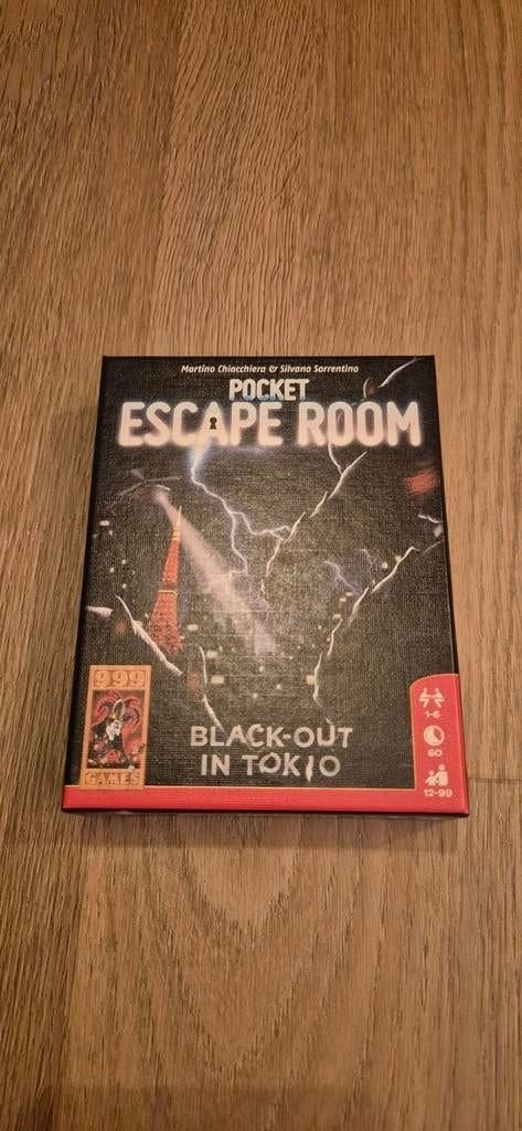 Pocket Escape Room: Black-Out in Tokio Bordspel, Ophalen of Verzenden, Gebruikt, 999 Games