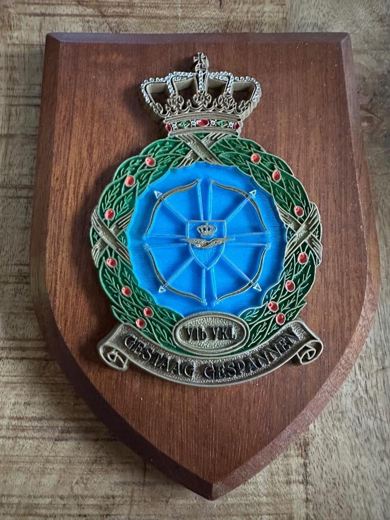 vliegbasis Volkel squadron shield, Ophalen of Verzenden, Zo goed als nieuw, Patch, Badge of Embleem