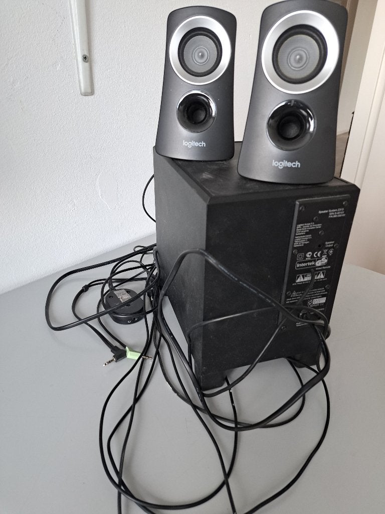 Logitech speakers Z313, Computers en Software, Ophalen, Gebruikt, Audiokanaal 2, Logitech, Creative