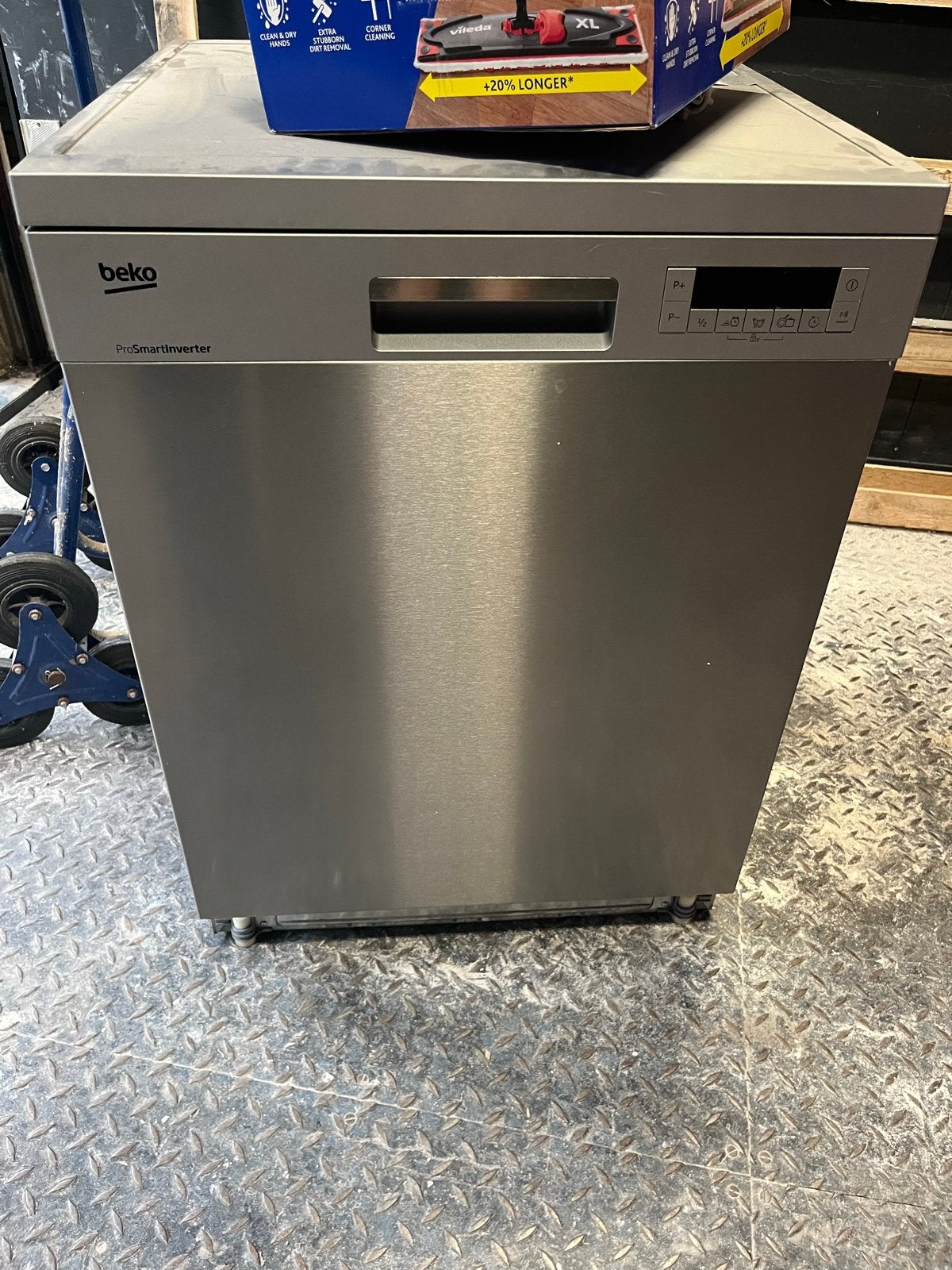 Beko vaatwasser - Te koop voor elk aannemelijk bod, Ophalen, Gebruikt, 60 cm of meer, Vrijstaand