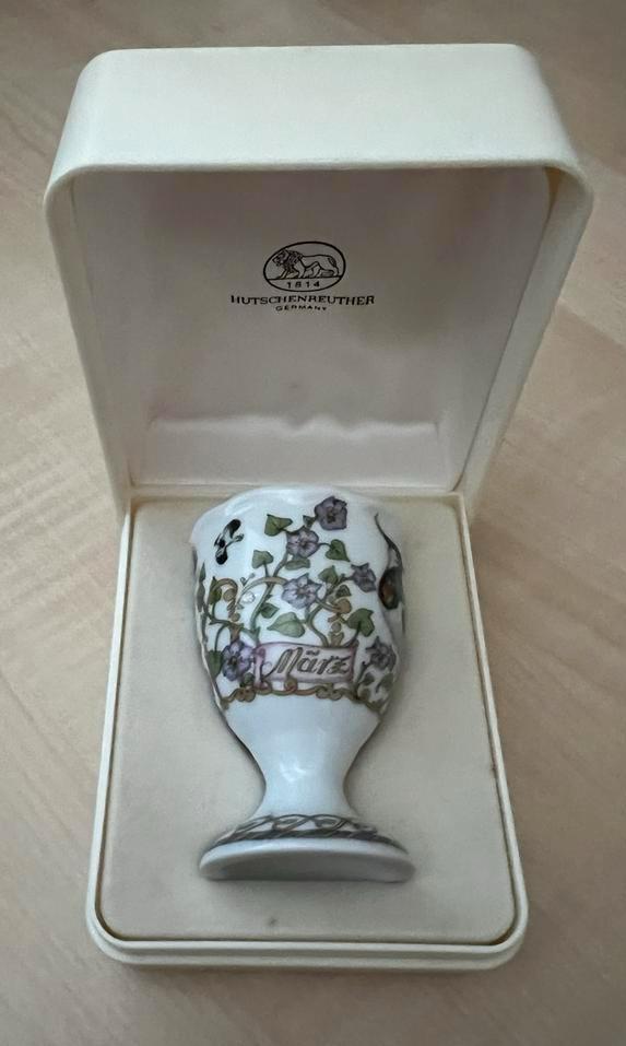 Hutschenreuther porseleinen eierdopje met Kievit en bloemen, Ophalen