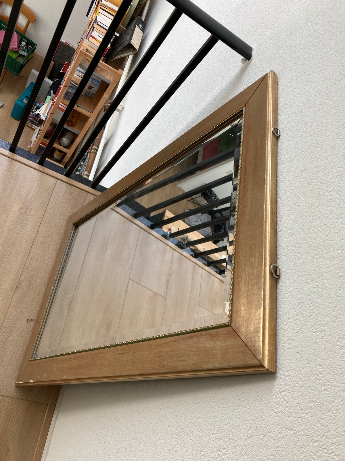 Gouden spiegel met houten lijst, Ophalen of Verzenden, Rechthoekig, 50 tot 100 cm, 100 tot 150 cm