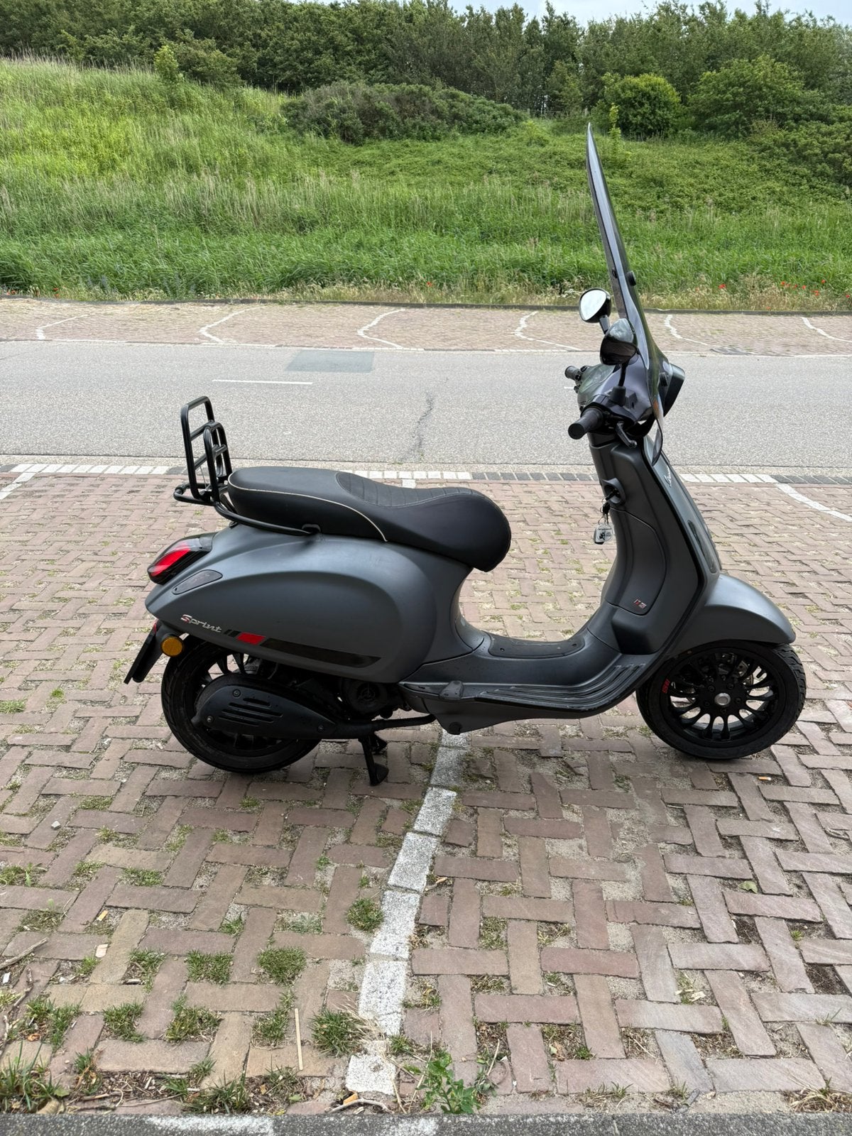 Vespa sprint, Fietsen en Brommers, Ophalen, Gebruikt, Benzine