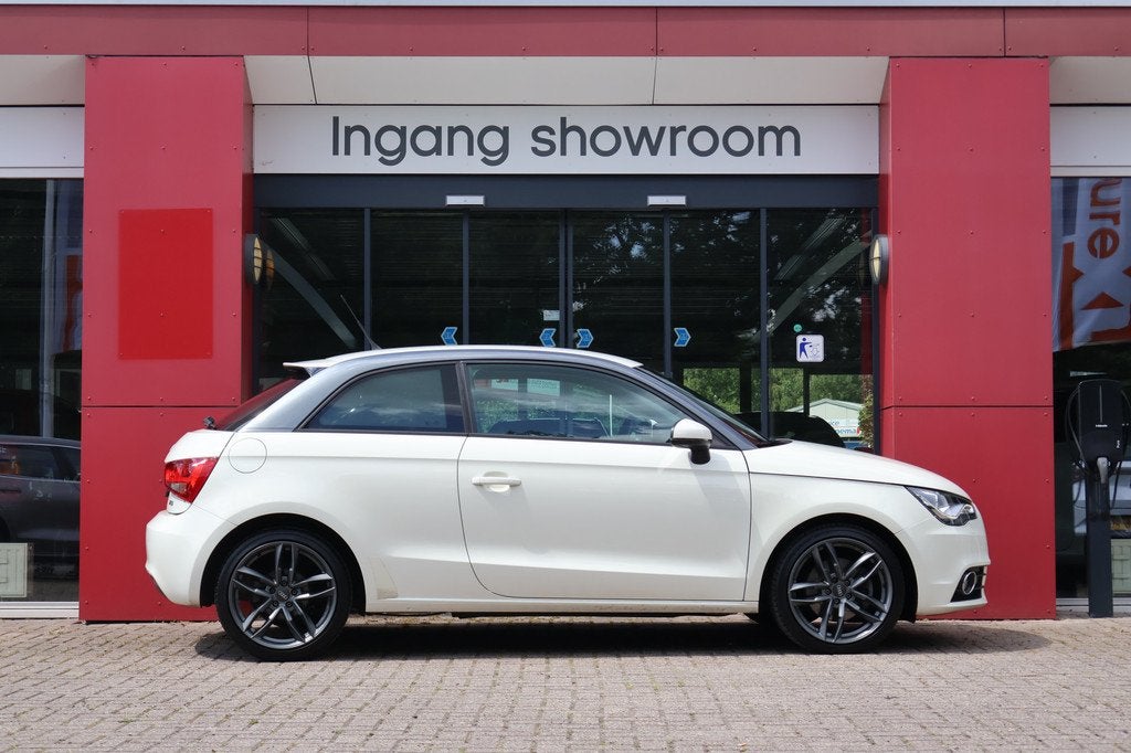 Audi A1 1.4 TFSI Ambition Pro Line Business | Navigatie | Ai, Auto's, Voorwielaandrijving, Euro 5, Stof, Zwart