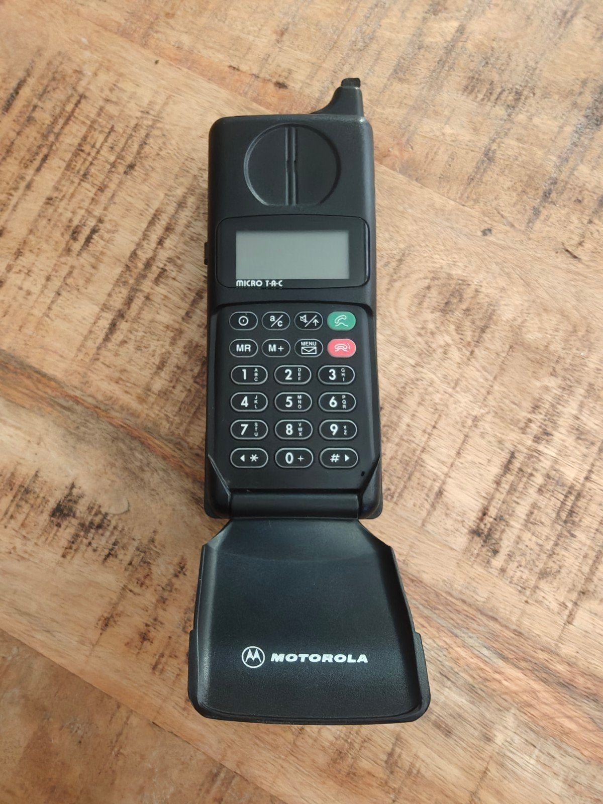 Zeldzaam: zeer nette Motorola international 7200, Ophalen, Overige modellen, Geen camera, Zwart