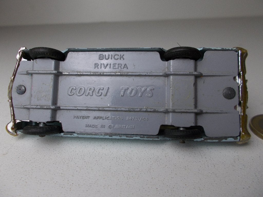 1964 Corgi Toys 245 BUICK RIVIERA + "TRANS O LITE". (-A-), Ophalen of Verzenden, Gebruikt, Auto, Corgi