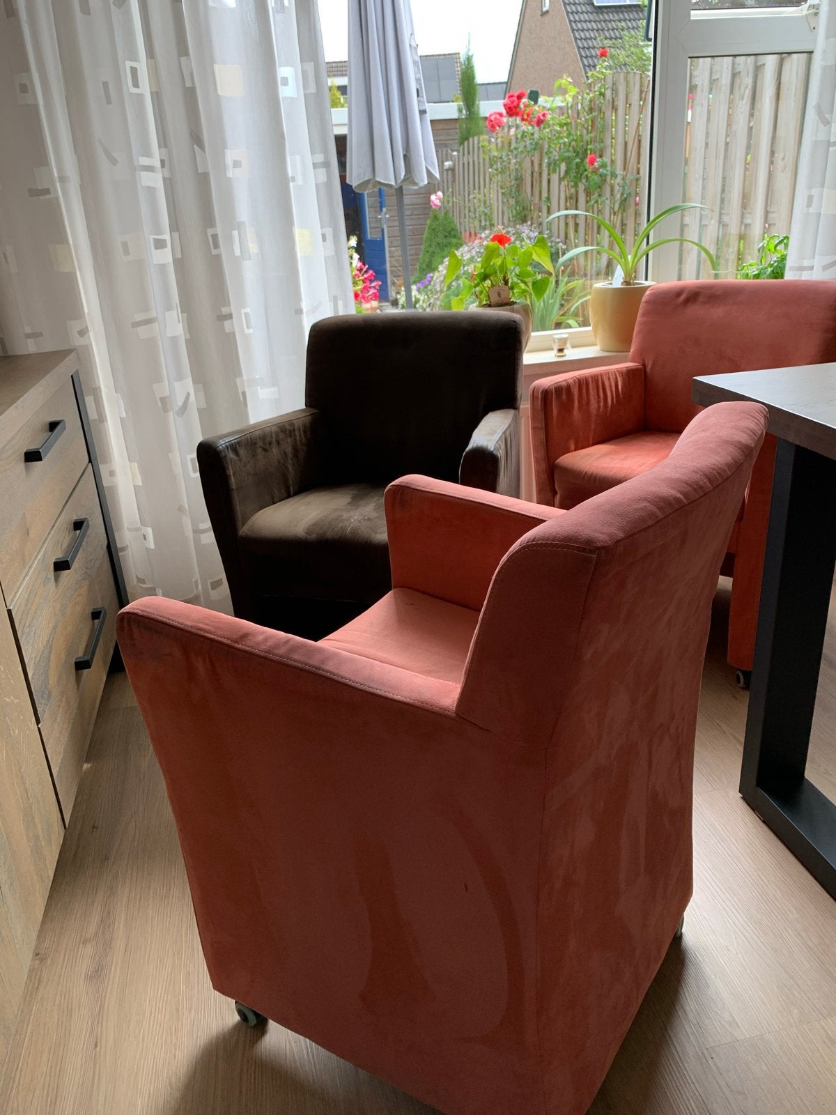 Set van 4 eetkamerstoelen - 2x oranje, 2x bruin, Ophalen, Gebruikt, Overige kleuren, Vier
