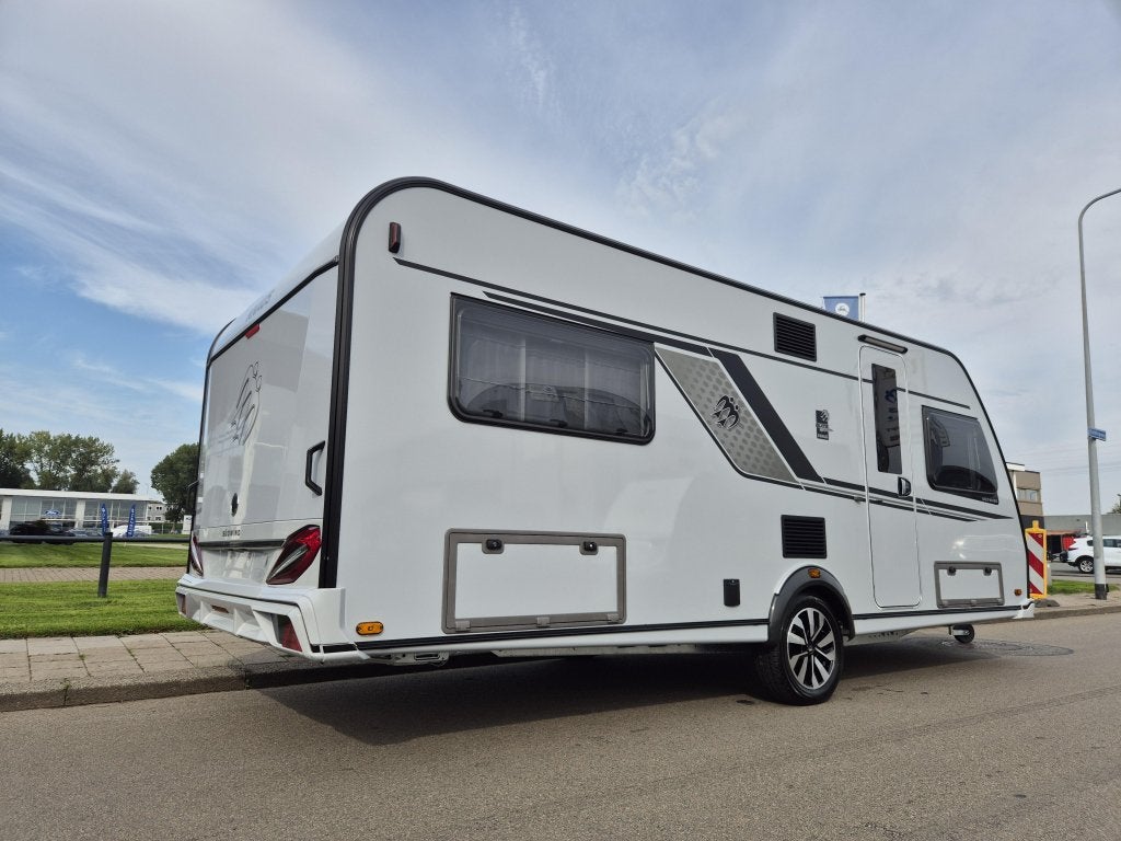 Knaus Sudwind Black Selection 580 UF ALDE verwarming, Caravans en Kamperen, Rondzit, Bedrijf, Reservewiel, Overige typen