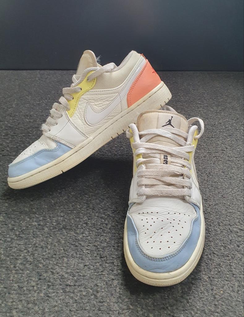Nike Air Jordan 1 Low Multicolor Sneakers Maat 40, Kleding | Dames, Schoenen, Nike Air Jordan, Overige kleuren, Ophalen of Verzenden