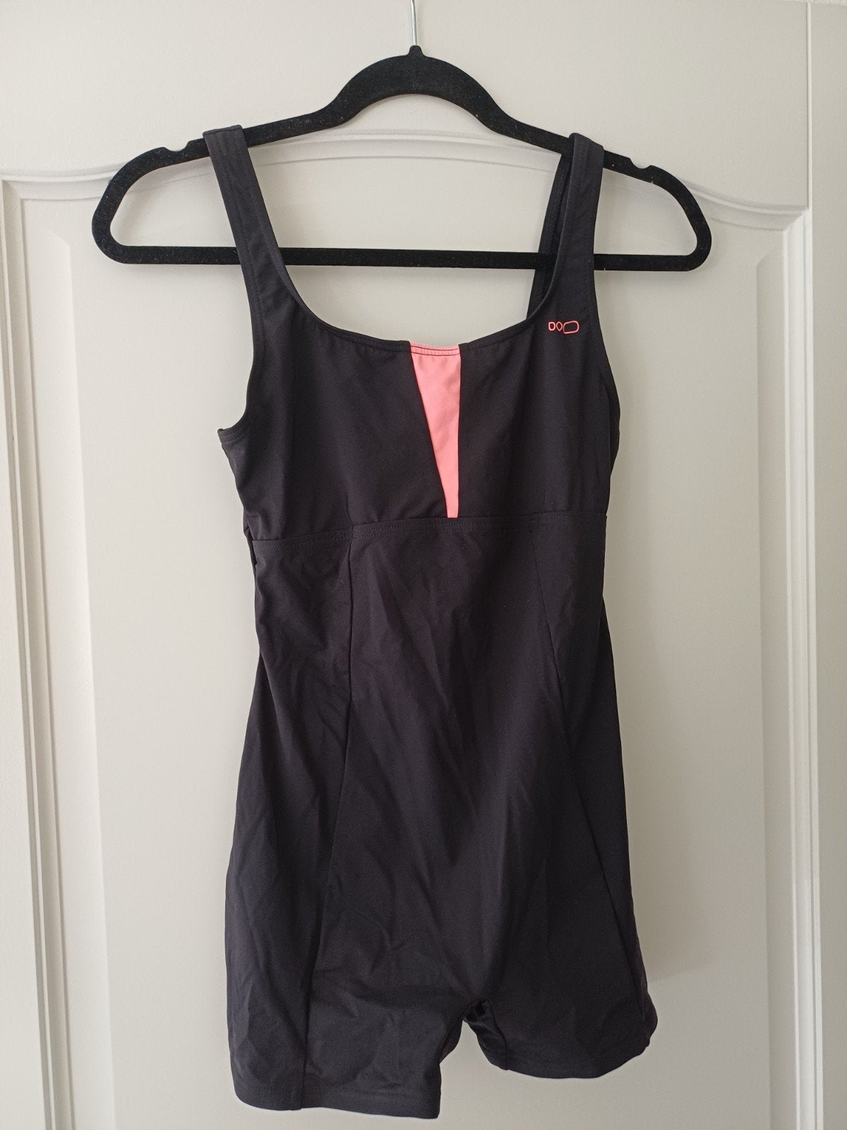 Nabaiji zwempak met korte pijpjes, zwart/roze, maat M, Kleding | Dames, Badmode en Zwemkleding, Zwart, Nabaiji, Nieuw, Badpak