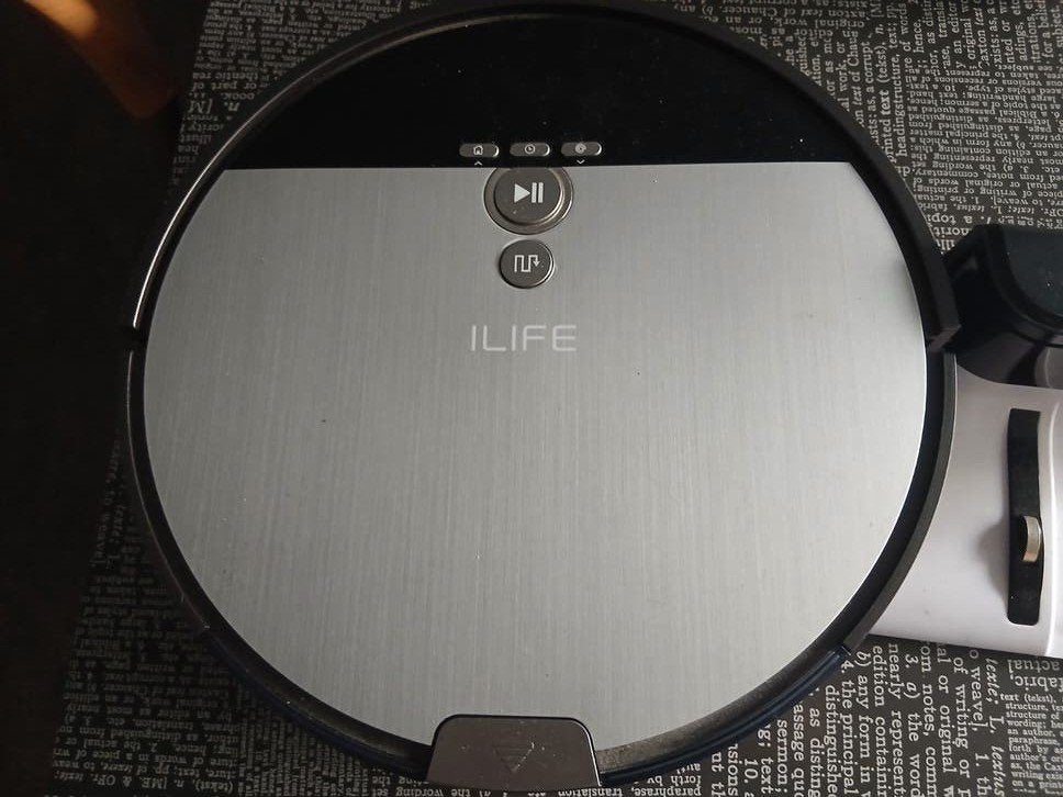 Defecte iLife Robotstofzuiger V8s - Voor onderdelen, Ophalen, Overige merken, ., Oplaadstation