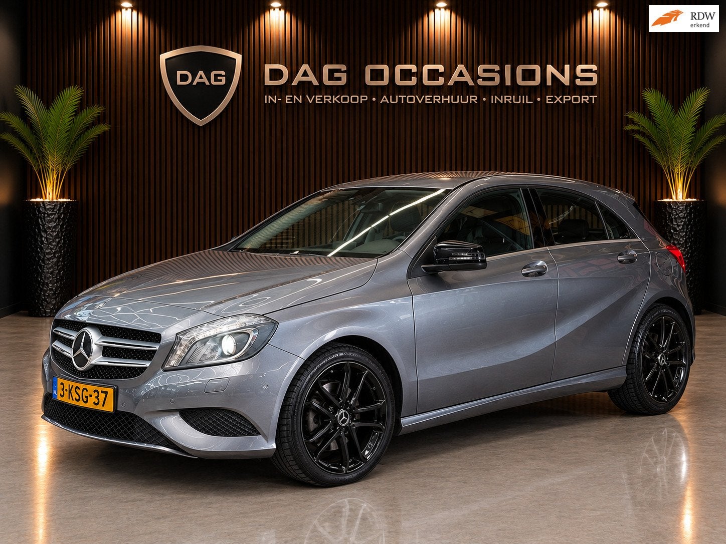 Mercedes-Benz A-klasse 180 CDI Ambition AUTOMAAT|NAVI|PDC|CR, Auto's, Euro 5, Gebruikt, Zwart, 4 cilinders