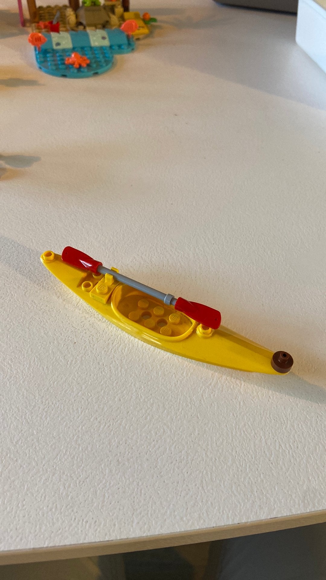 Foto 8 van Lego Friends set 41710 surfer strandplezier + gratis kano