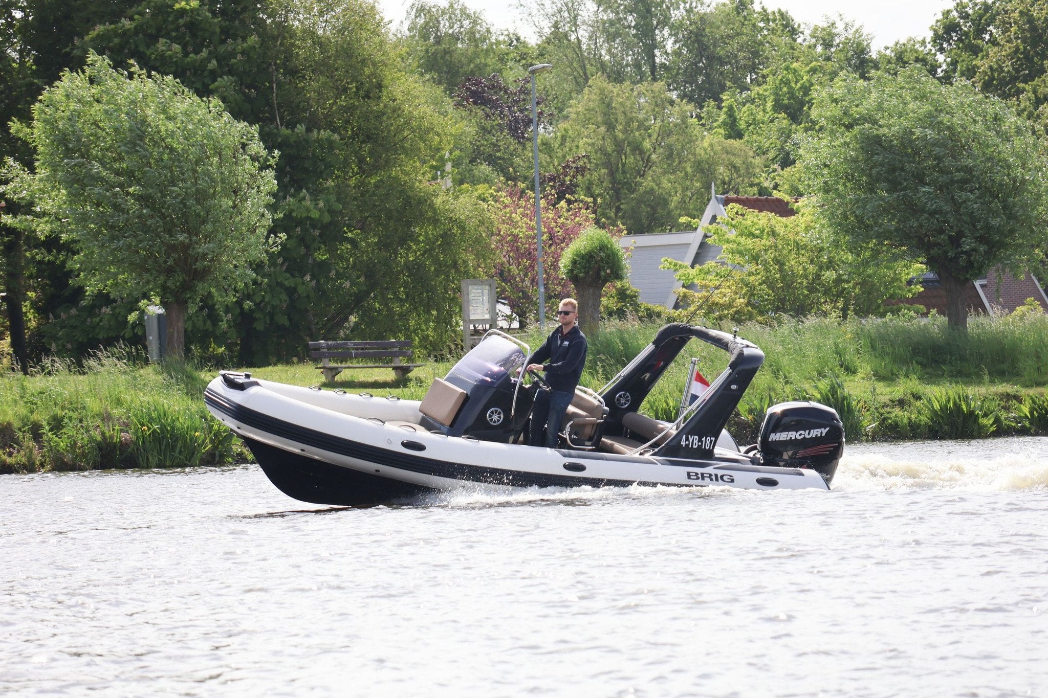 Brig Eagle 650, Watersport en Boten, Rubberboten, Gebruikt, Benzine, Brig