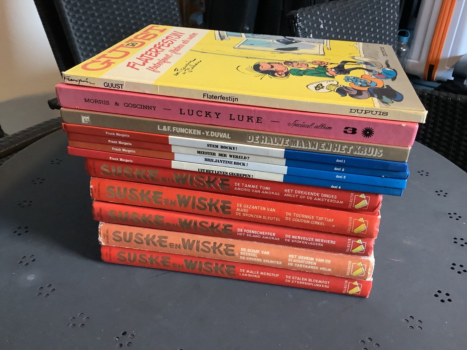 Stripboeken 12 diverse Hardcovers in 1 koop, Meerdere stripboeken, Ophalen, Gelezen