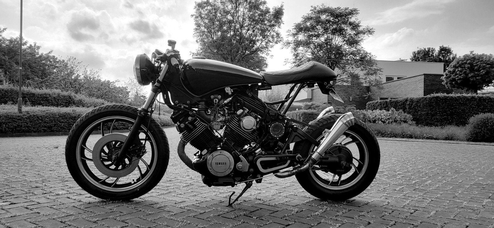 Yamaha XV750 Caferacer project, Particulier, Naked bike