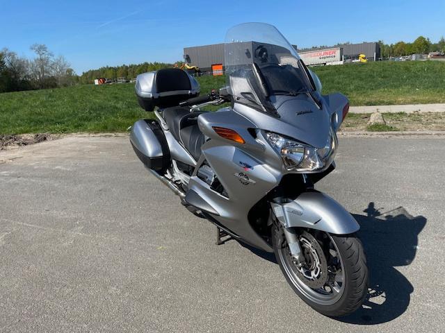 Te Koop Honda Pan European ST 1300 ABS & CBS, Motoren, Motoren | Honda, Occasion, 4 cilinders, Motorrijbewijs A, Cardan-aandrijving
