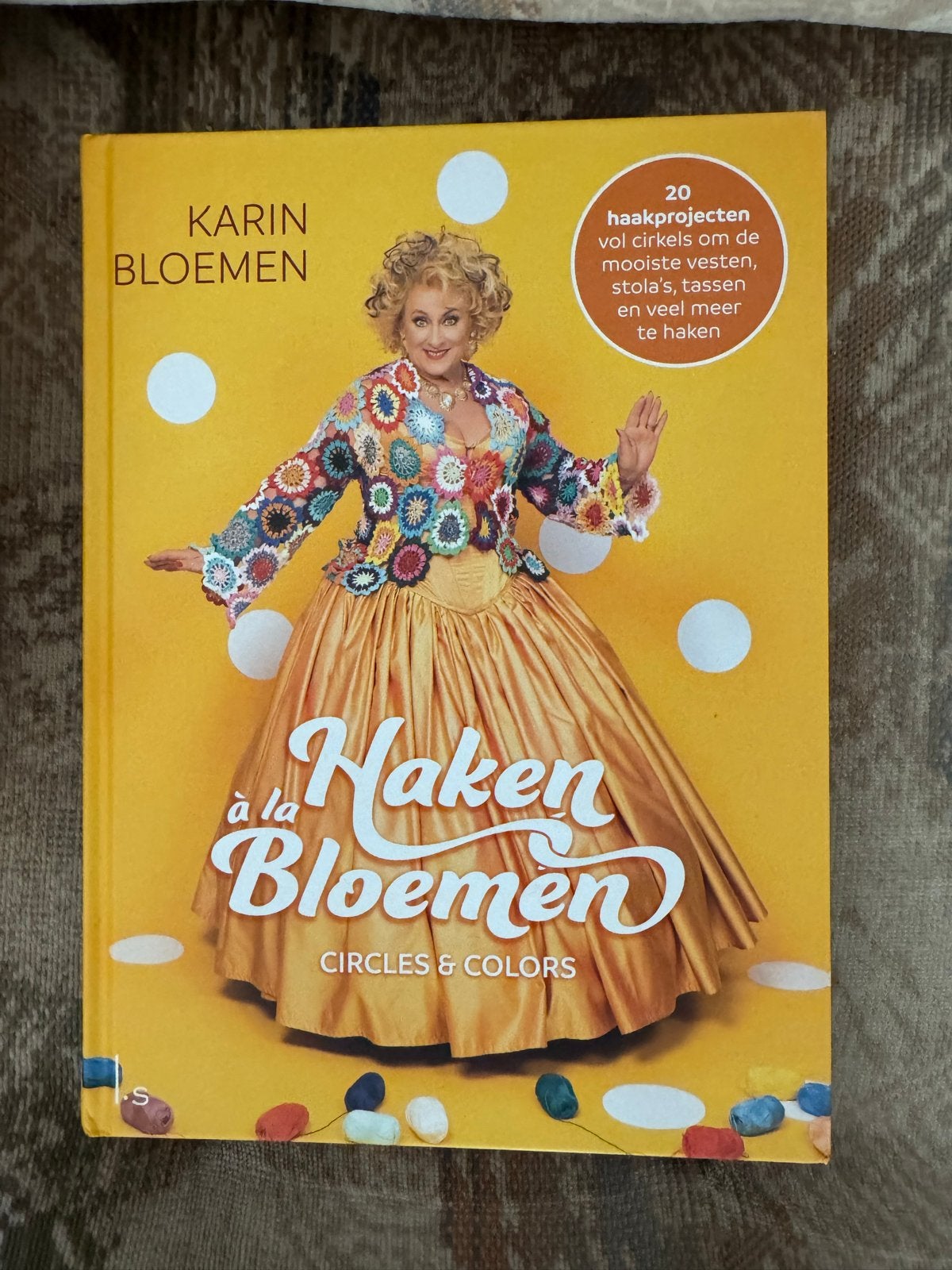 Karin Bloemen: Haken à la Bloemen - Circles & Colors (nieuw), Ophalen of Verzenden, Nieuw, Breien en Haken