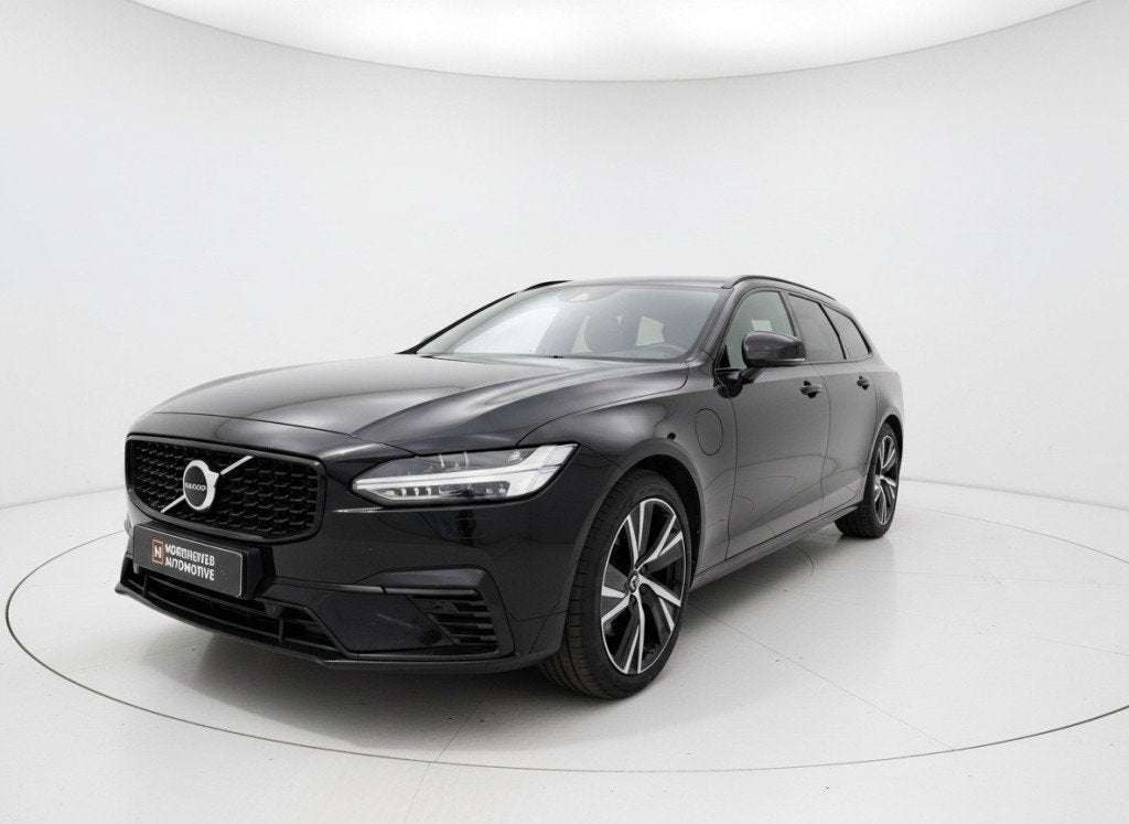 Volvo V90 2.0 T6 AWD R-DESIGN, CARPLAY, AUT, TREKHAAK, Auto's, Euro 6, 4 cilinders, 1969 cc, Zwart