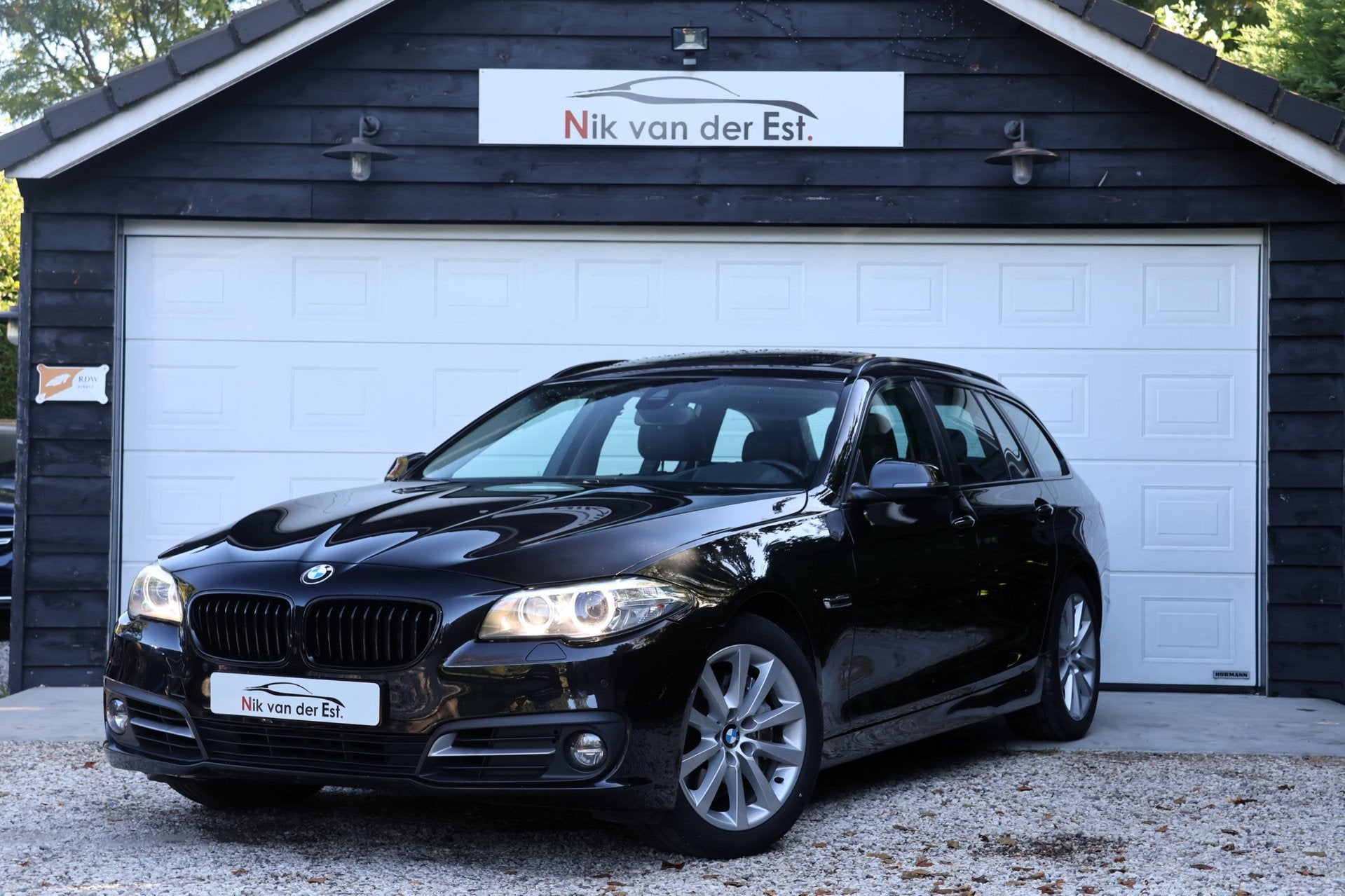 BMW 5-serie Touring 535xd High Executive-Pano-Stoelverwarmin, Auto's, Automaat, Gebruikt, 2993 cc, Zwart