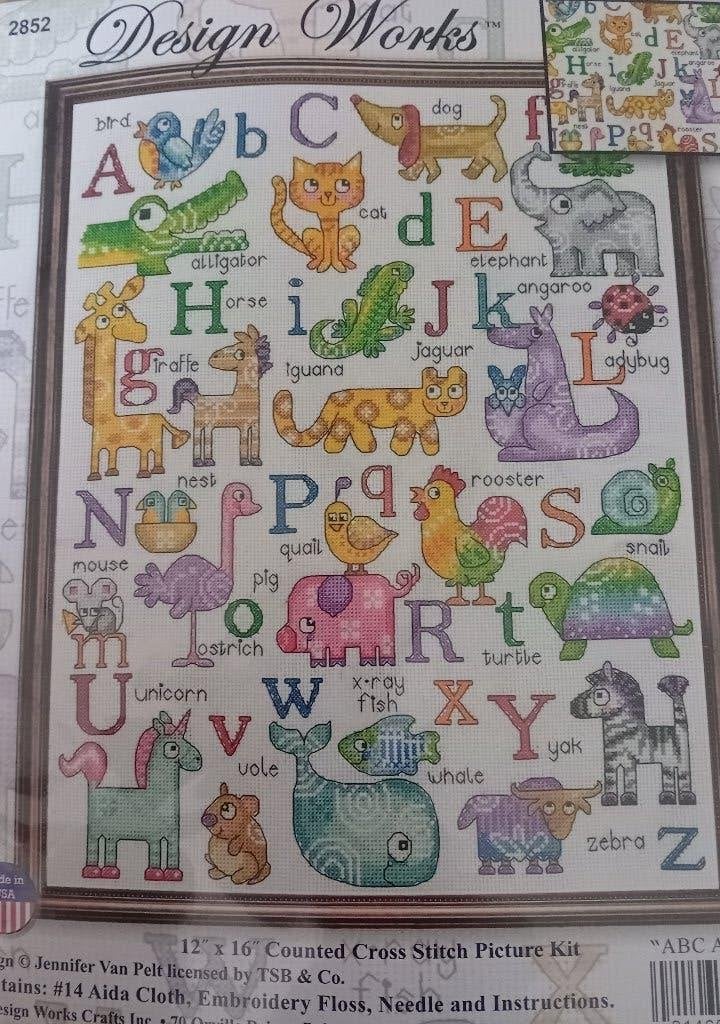 Borduurpakket Animals ABC Sampler van Design Works, Ophalen of Verzenden, Nieuw, Borduurpakket