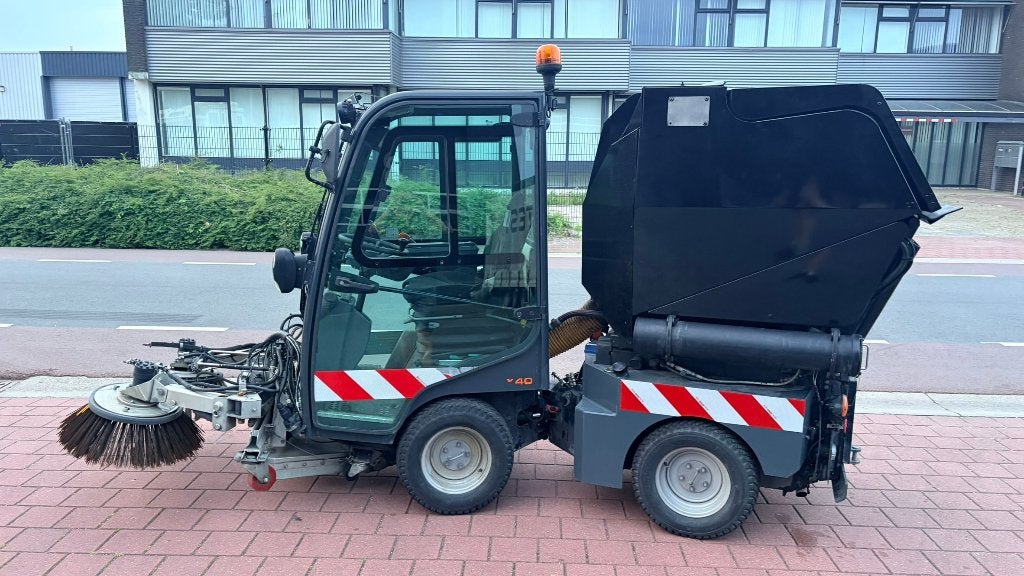 Veegmachine Holder X40 x45 direct inzetbaar bj 2017