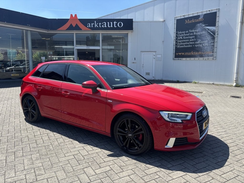 Audi A3 Sportback 1.5 TFSI CoD S-Line Leder Navi Cruise Clim, Gebruikt, 4 cilinders, 150 pk, Leder