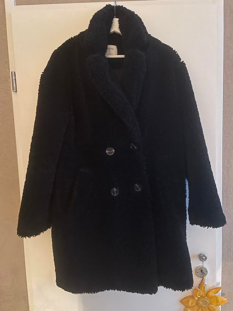 Bershka teddyjas zwart faux fur XS, Ophalen of Verzenden, Gedragen, Maat 34 (XS) of kleiner, Zwart