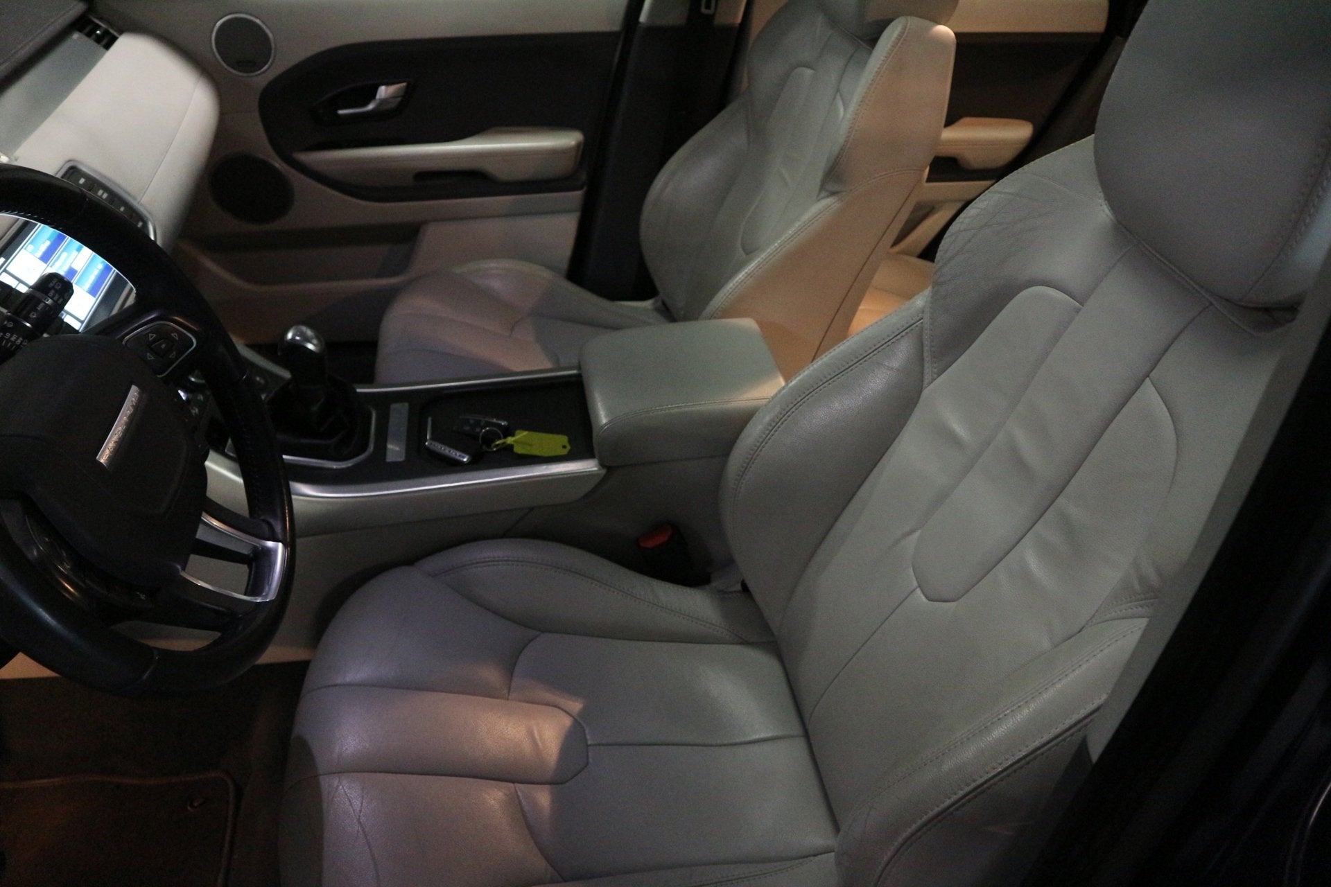 Land Rover Range Rover Evoque 2.2 eD4 / DEALER ONDERHOUDEN /, Auto's, Land Rover, Voorwielaandrijving, Euro 5, Gebruikt, 4 cilinders