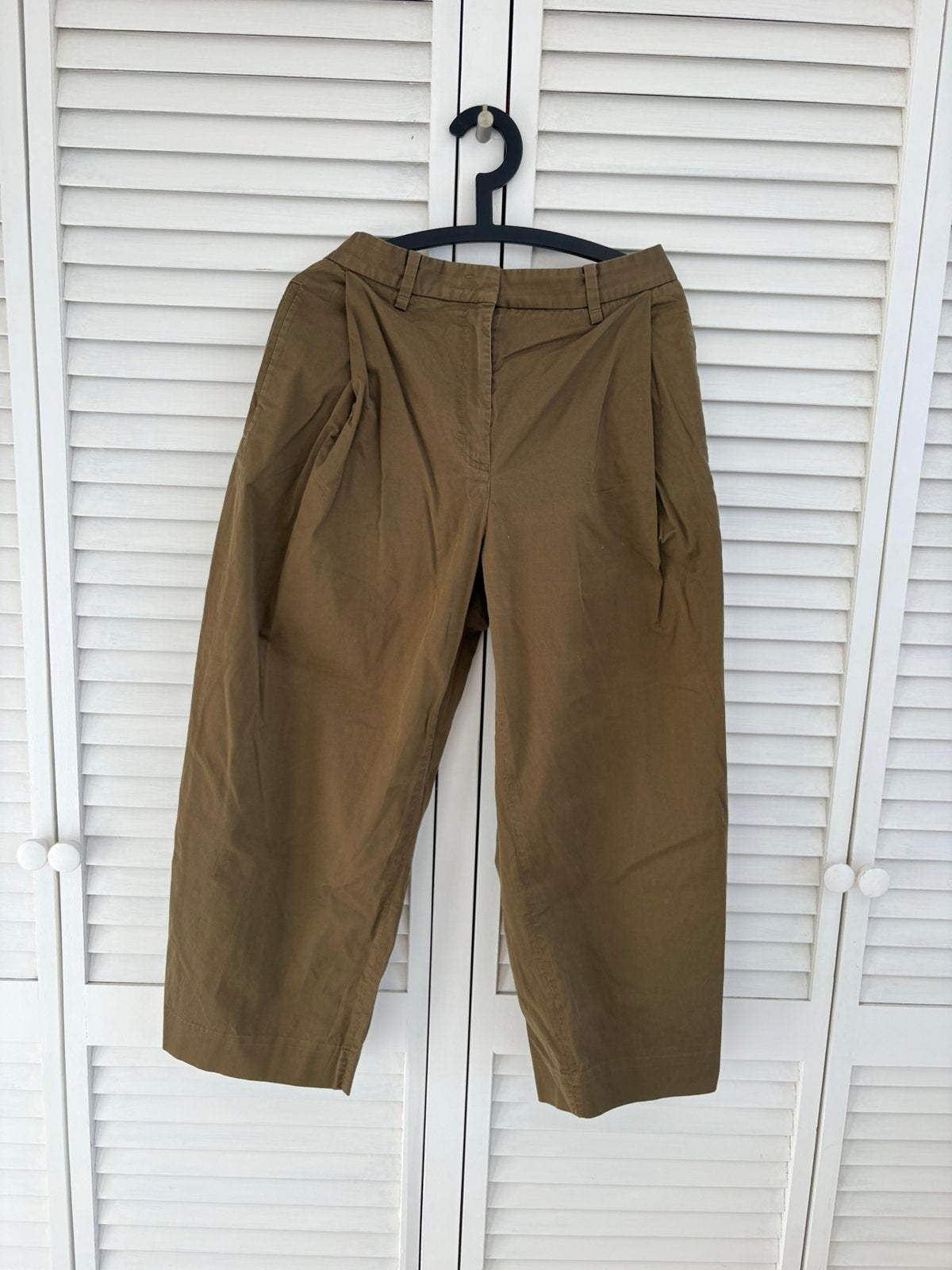 Cos ballon broek chino achtig mt 44 valt als 42, Maat 42/44 (L), Ophalen of Verzenden, Zo goed als nieuw, Lang