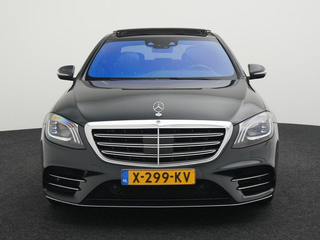 Mercedes-Benz S-klasse 560 4Matic Lang Premium Plus | LUCHTV, Auto's, Automaat, 12 maanden, Gebruikt, Zwart