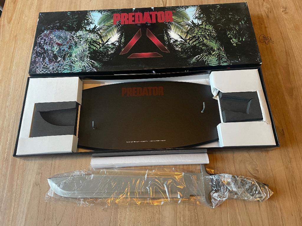 Predator dolk mes machette replica life size lifesize, Verzamelen, Ophalen of Verzenden, Zo goed als nieuw, Film, Beeldje, Replica of Model
