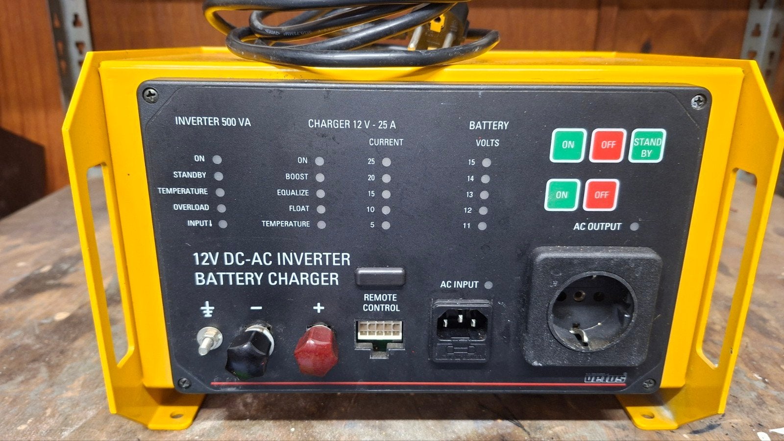 Vetus omvormer/acculader, Verzenden, Gebruikt, Elektra en Verlichting, Zeilboot of Motorboot