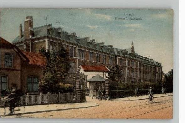 Utrecht Kazerne Veldartillerie st 1929 Galeries Modernes, Verzenden, 1920 tot 1940, Gelopen, Utrecht