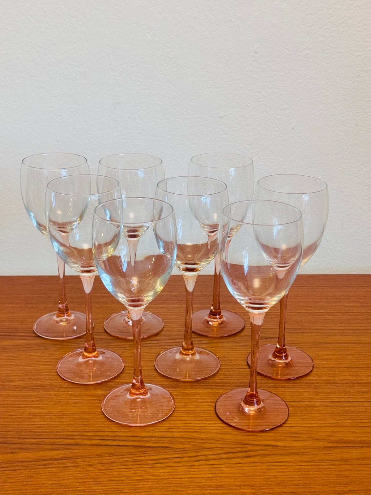 Vintage wijnglazen roze voet, Overige typen, Ophalen of Verzenden, Zo goed als nieuw, X