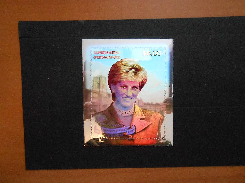 Herdenkingszegel prinses Diana 8 dollar Genada hologramzegel, Verzamelen, Koninklijk Huis en Royalty, Ophalen of Verzenden, Nieuw