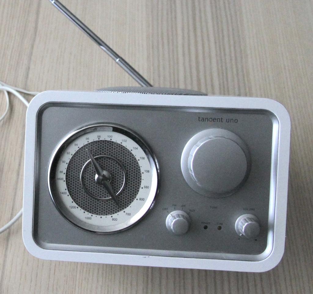 Tangent Uno tafelradio — wit/zilver, Verzenden, Gebruikt, Wereldontvanger