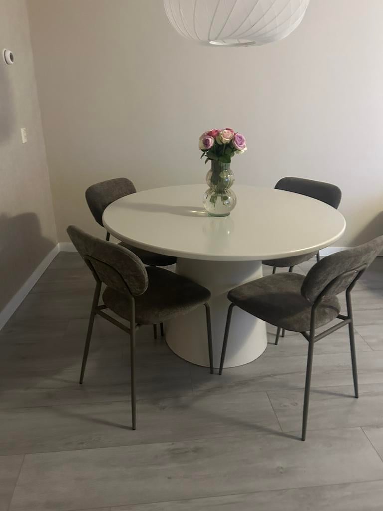 Eettafel met 4 stoelen, Huis en Inrichting, Tafels | Eettafels, Ophalen, Gebruikt, Rond, Vier personen