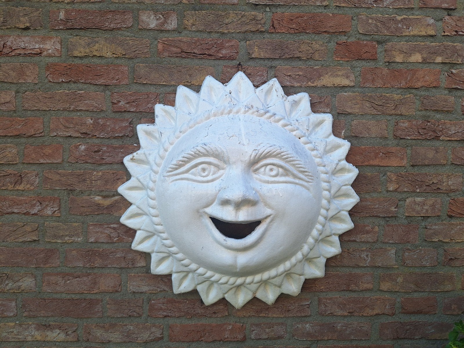 Tuindecoratie: zon (Steen), Tuin en Terras, Tuinwanddecoratie, Ophalen, Gebruikt