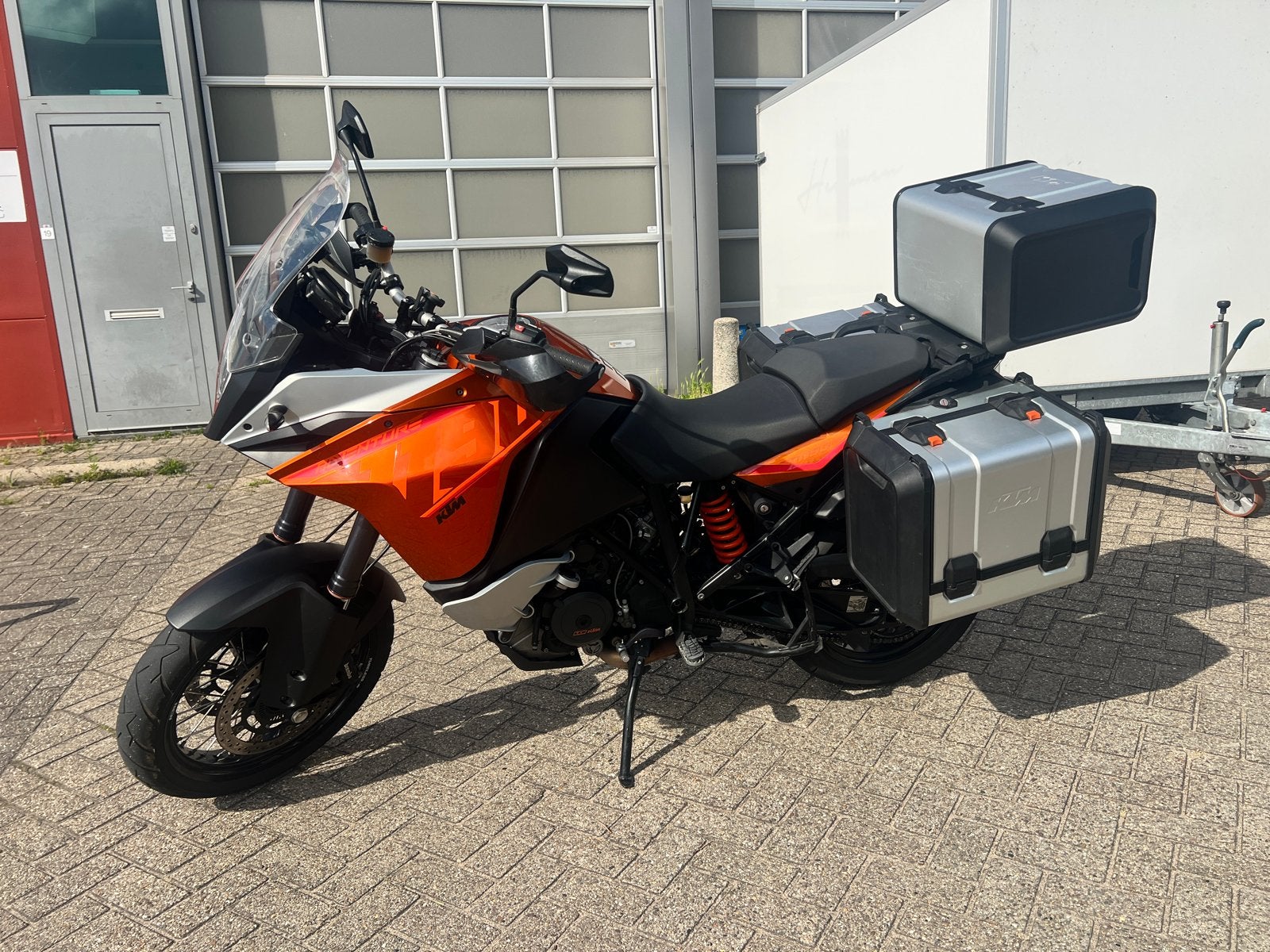 KTM 1190 Adventure met 3 sleutels en koffers