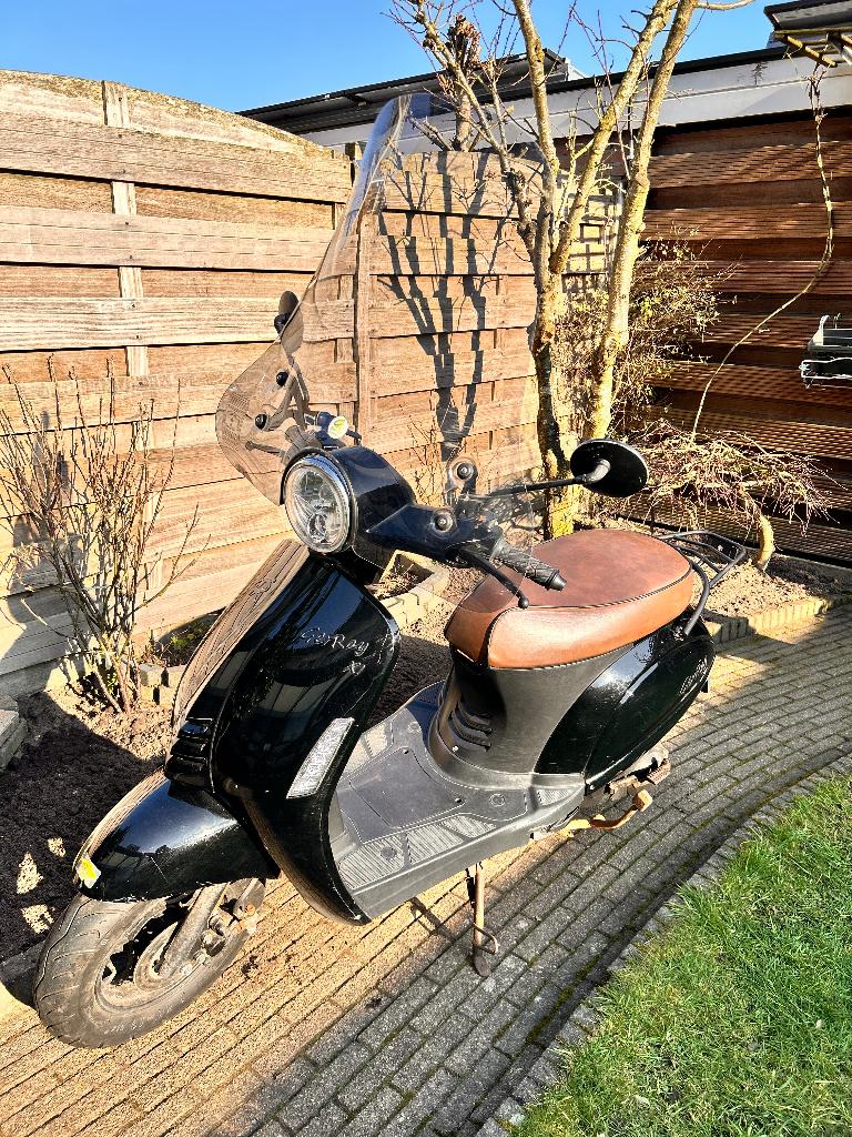 Gerray XI 25 km/u Zwart (2019/2020), Fietsen en Brommers, Snorfietsen en Snorscooters, Zo goed als nieuw, Benzine, Ophalen, Overige merken