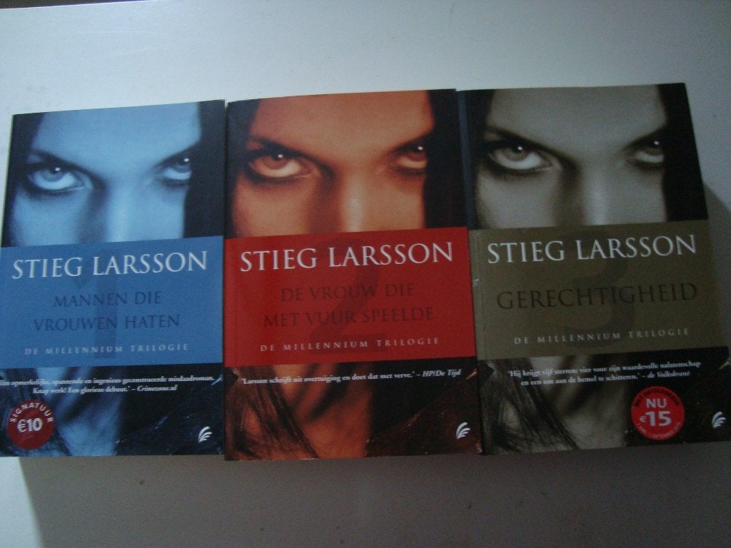 Trilogie stieg larsson, Boeken, Ophalen of Verzenden, Zo goed als nieuw