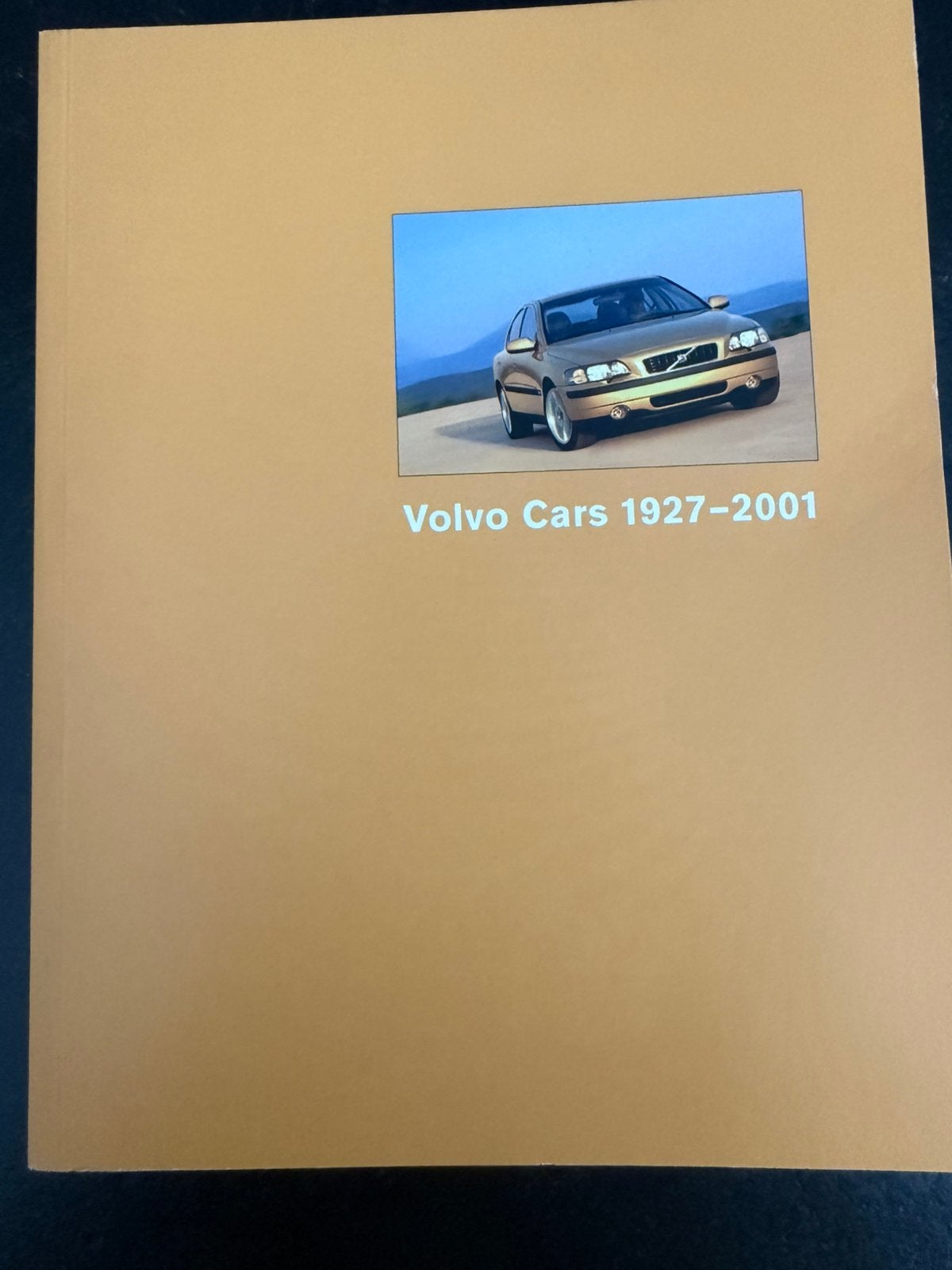 Volvo cars 1927 - 2001, Ophalen of Verzenden, Nieuw