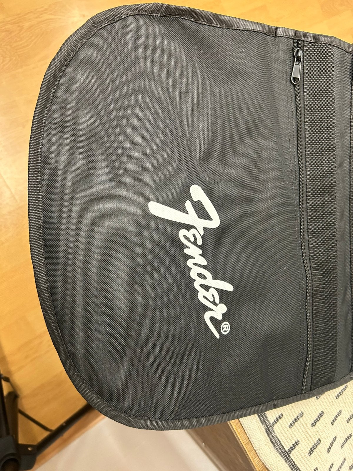 Gitaartas, Ophalen, Zo goed als nieuw, Akoestische gitaar