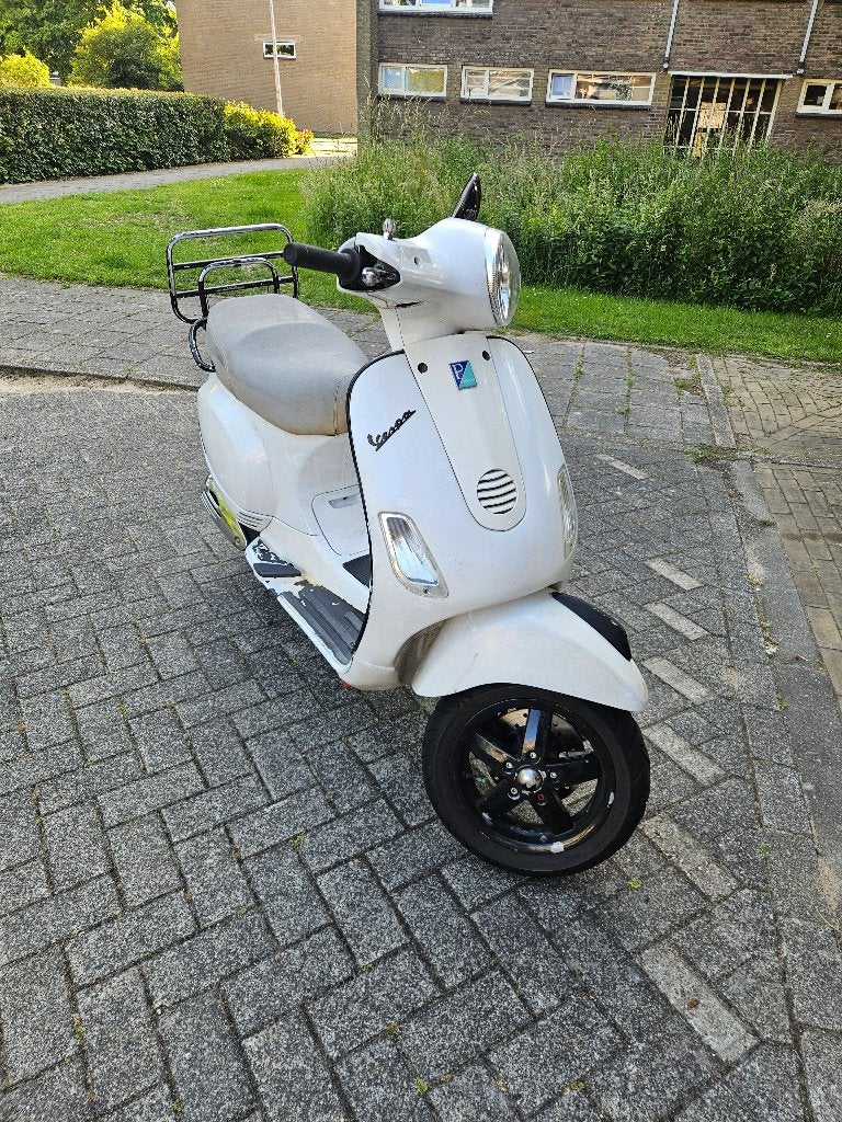 Vespa LX 50 4T (2010) – Recent Full Service. Runs Excellent!, Ophalen, Gebruikt, Benzine, 50 cc