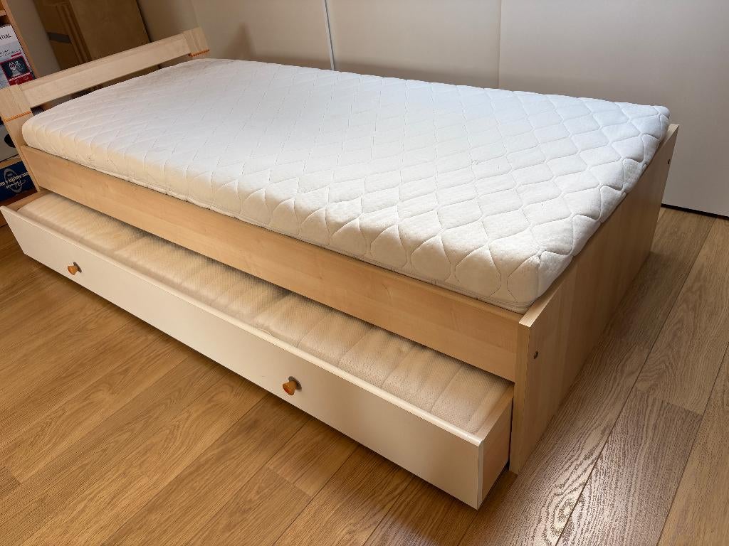 Bed met Logeerlade, Huis en Inrichting, Ophalen, Gebruikt, 90 cm, Modern, tijdloos