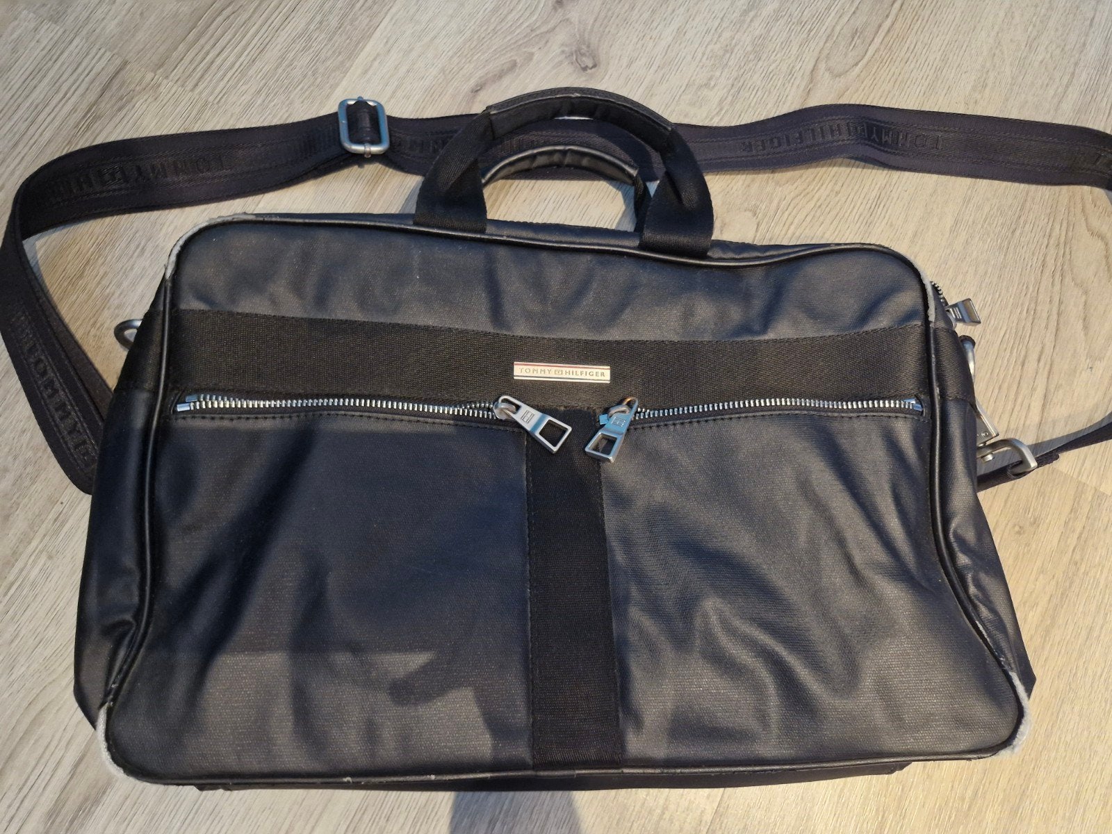 tommy hilfinger laptoptas, Ophalen of Verzenden, 17 inch of meer