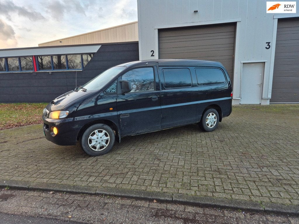 Hyundai H 200 H200 2.5 DIESEL MANUEEL 1999 HOLLAND CAR LONG, Auto's, Achterwielaandrijving, Gebruikt, 4 cilinders, 700 kg