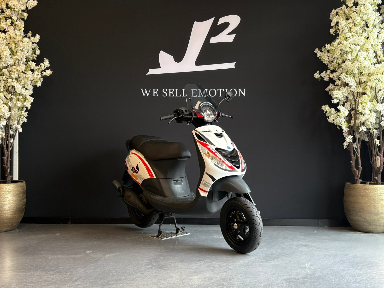 Piaggio Zip SP H2O | Wit | Brom | 2013 | 9806 km | Origineel, Gebruikt, ., Maximaal 45 km/u, Zip